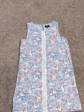 Sleeveless Paisley Shift Dress with Lace Trim - Blue & Peach